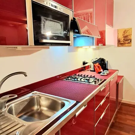 La Casetta Di Fucsia Con Camera Matrimoniale Con Letto Alla Francese, Cucina Attrezzata E Terrazzo شقة Serravalle d'Asti