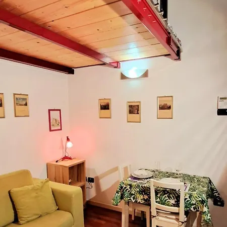 La Casetta Di Fucsia Con Camera Matrimoniale Con Letto Alla Francese, Cucina Attrezzata E Terrazzo