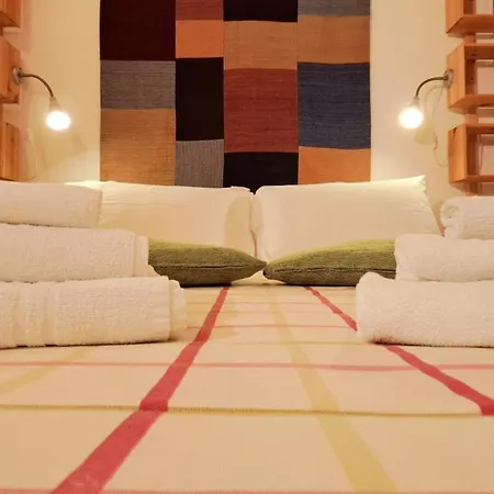 La Casetta Di Fucsia Con Camera Matrimoniale Con Letto Alla Francese, Cucina Attrezzata E Terrazzo Apartamento