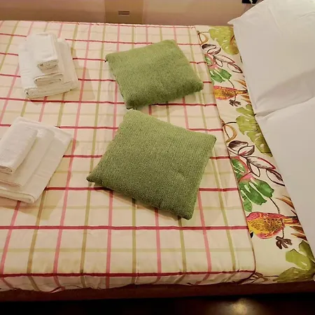 La Casetta Di Fucsia Con Camera Matrimoniale Con Letto Alla Francese, Cucina Attrezzata E Terrazzo
