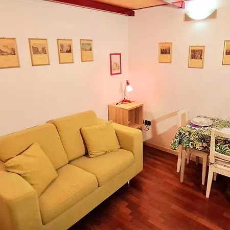 La Casetta Di Fucsia Con Camera Matrimoniale Con Letto Alla Francese, Cucina Attrezzata E Terrazzo
