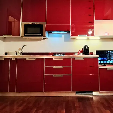 La Casetta Di Fucsia Con Camera Matrimoniale Con Letto Alla Francese, Cucina Attrezzata E Terrazzo Apartamento Serravalle d'Asti