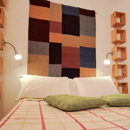 Apartamento La Casetta Di Fucsia Con Camera Matrimoniale Con Letto Alla Francese, Cucina Attrezzata E Terrazzo Serravalle d'Asti