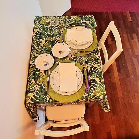 La Casetta Di Fucsia Con Camera Matrimoniale Con Letto Alla Francese, Cucina Attrezzata E Terrazzo * Serravalle d'Asti